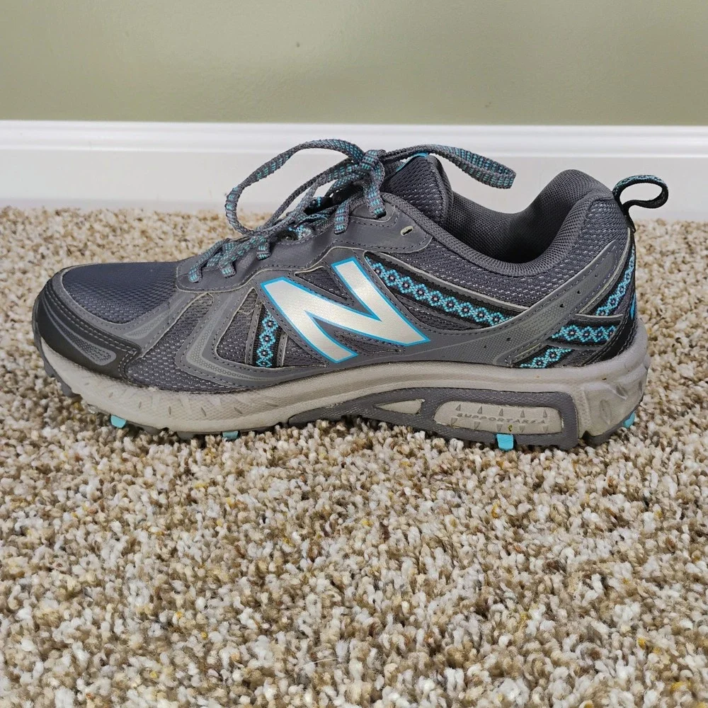 New Balance 410 V5 Womens Size 9.5 B Blue Running Lace Up Comfort Shoes Sneakers